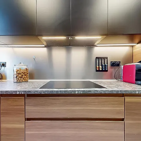 Signature Champs Elysees Apartman *