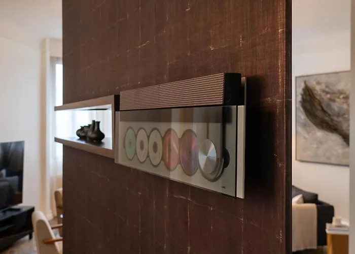 Signature Champs Elysees Apartment Paris