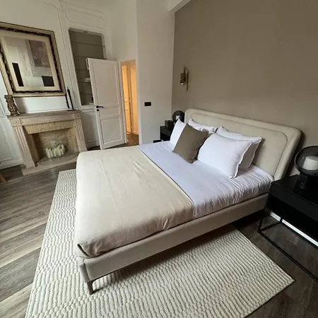 Signature Champs Elysees Appartamento Parigi