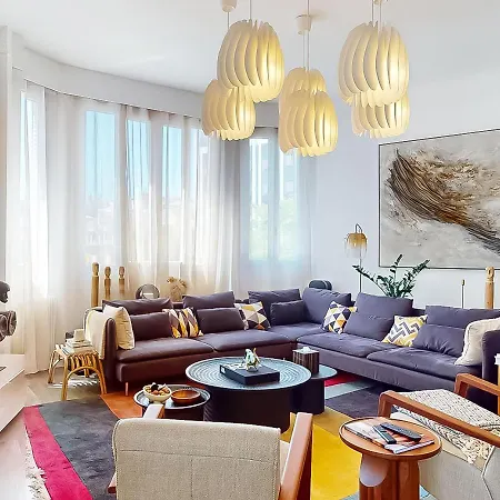 Signature Champs Elysees Apartment *