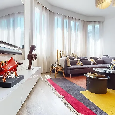 Signature Champs Elysees Apartment Paris