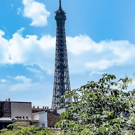 Signature Champs Elysees * Paris