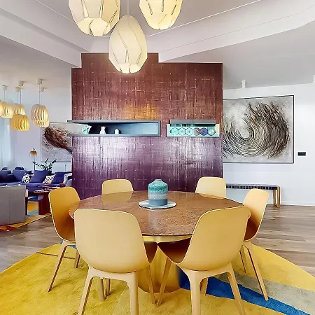 Signature Champs Elysees Apartment