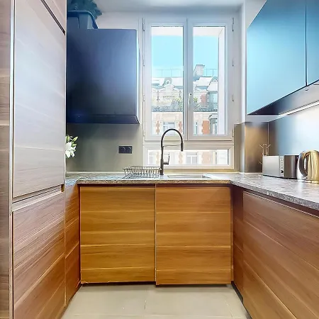 Signature Champs Elysees Apartment Paris